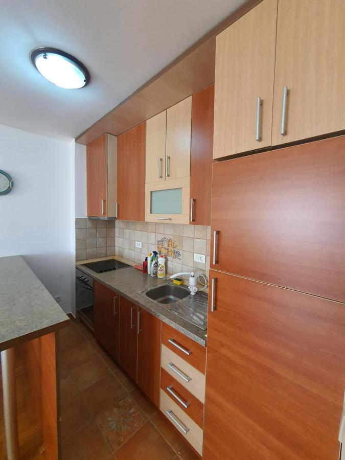 Oksana Apartment Podgorica Luaran gambar